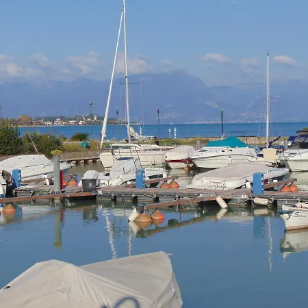 Srs Parco Sul Lago Apartment Sirmione